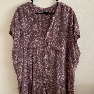 Torrid ditsy floral blouse purple size 3
